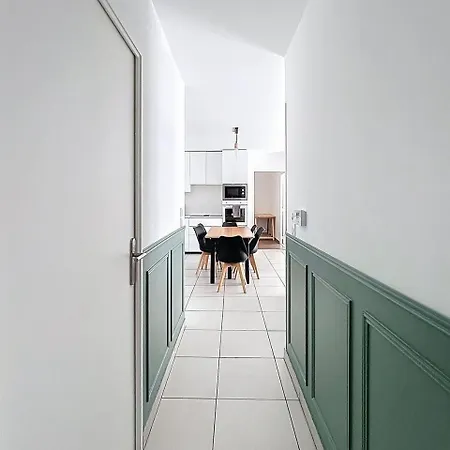 Cosy A Apartment Bron