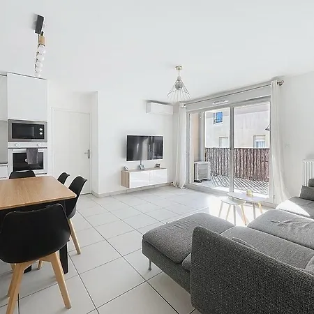 Cosy à *